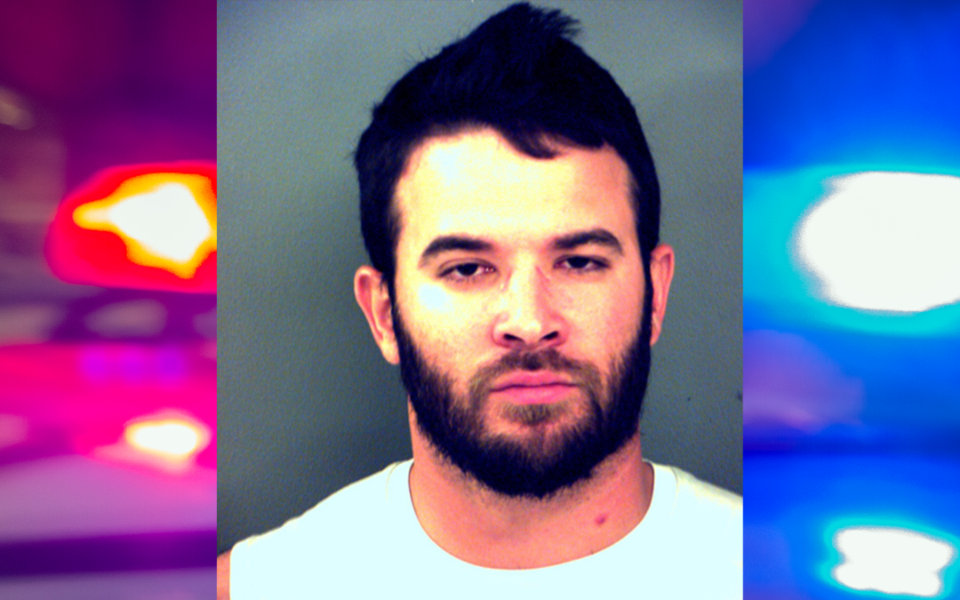 Arresto Dramático en El Paso: Conductor Ignora Cierre por Tubería Rota