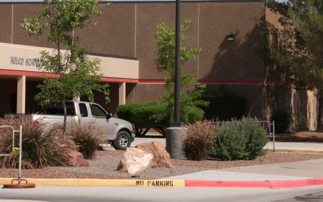 Escuela primaria Hueco en El Paso activa protocolo de seguridad por humo azul y olor inusual