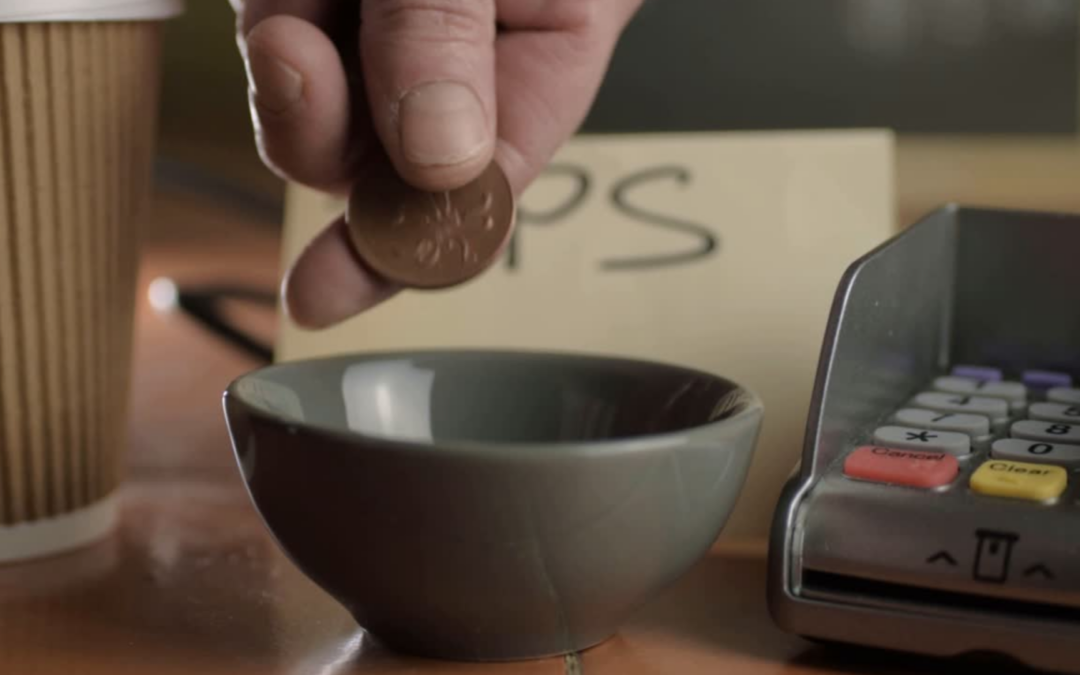 Deducción de impuestos por propinas: hasta $25,000 en 2025 para trabajadores en Phoenix