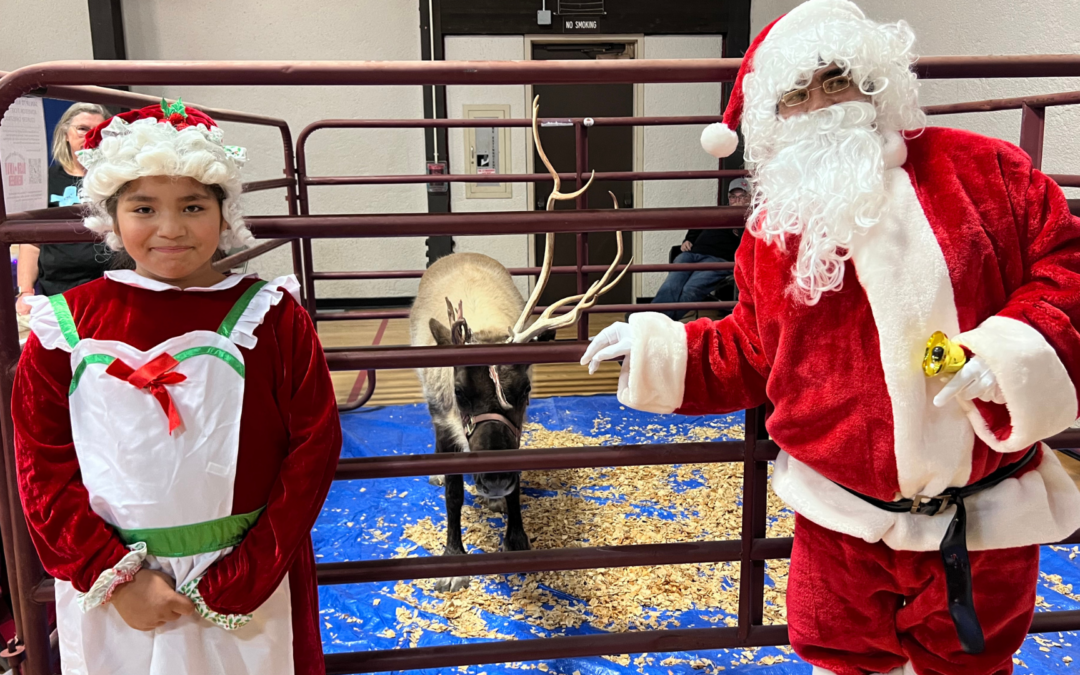 Convivia Navideño en Evergreen: ¡Ven a Conocer a Santa Claus y un Reno Real Este Sábado!