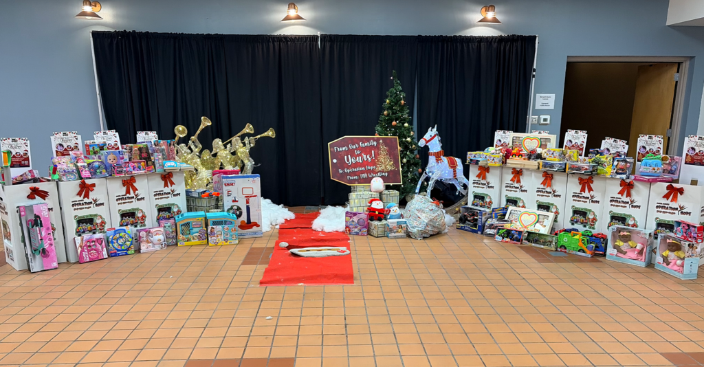 TNA Wrestling Lanza Campaña de Recolección de Juguetes con Operation HOPE en El Paso