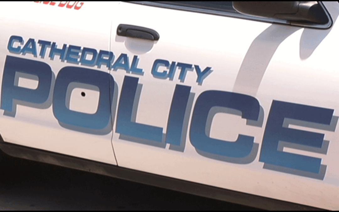 Accidente en Cathedral City: Conductor de 86 años Muere Tras Colisión de Vehículos