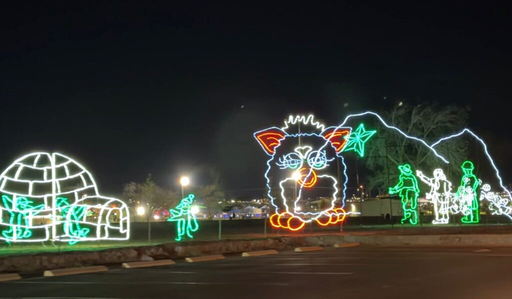 Luces Navideñas Brillan en el Parque Ascarate: Desfile Canino y Show de Drones en El Paso