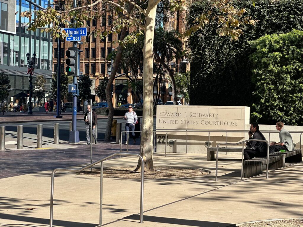 Sentencia de 21 meses para traficante de humanos tras la muerte de 4 migrantes en Torrey Pines