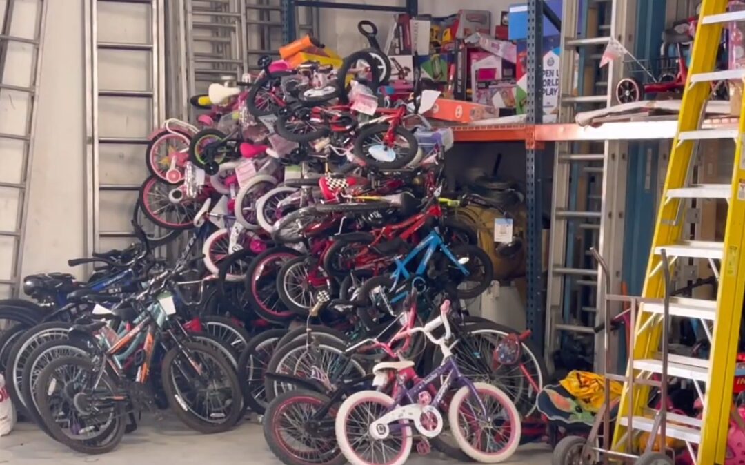 Santa Claus Bombero de Ciudad Juárez Solicita Ayuda a la Comunidad de El Paso para Juguetes Navideños