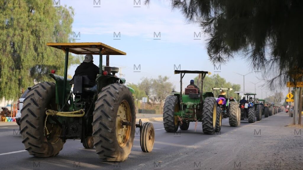 Bloqueos Carreteros en Guanajuato: Productores Protestan Contra la Ley de Aguas Nacionales