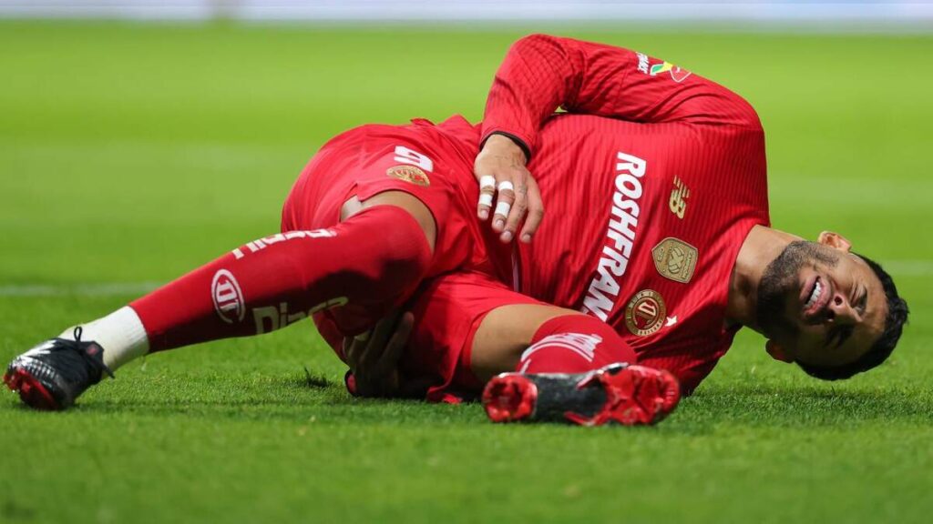 Alexis Vega No Estará en la Vuelta Semifinales Contra Rayados: Impacto en Chivas