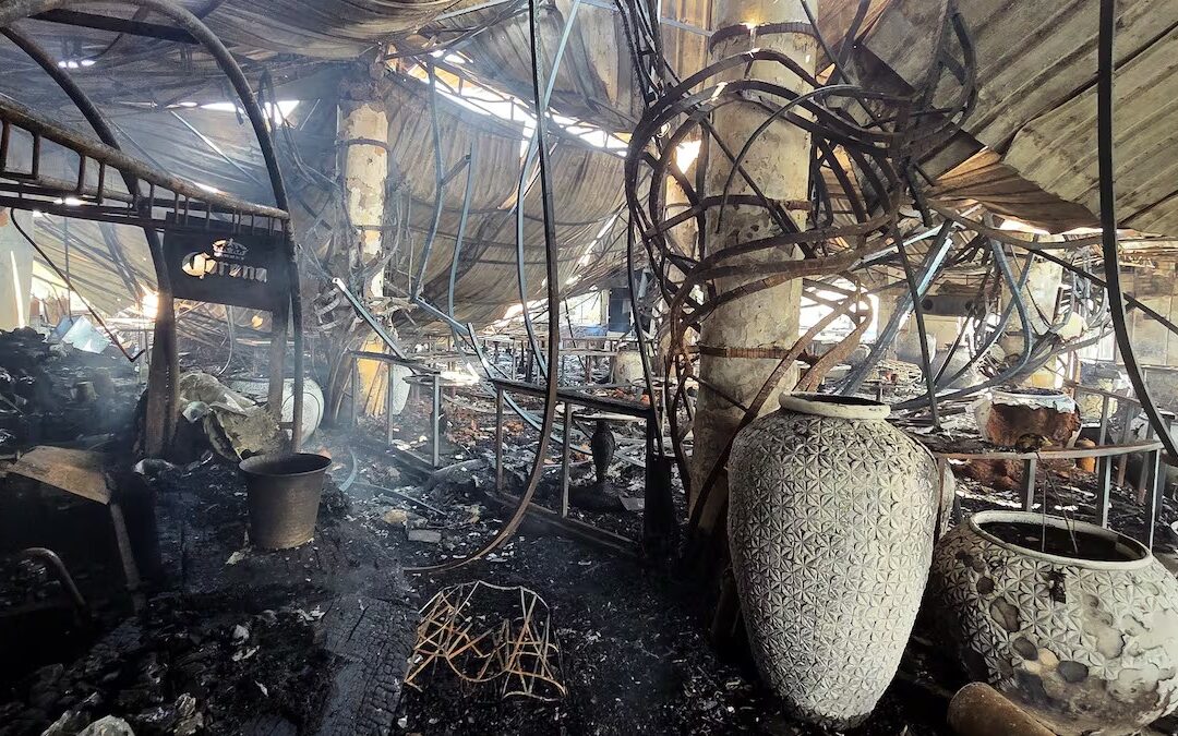 Incendio en Club Nocturno de India Deja 25 Muertos: ¿Qué Provocó la Tragedia?