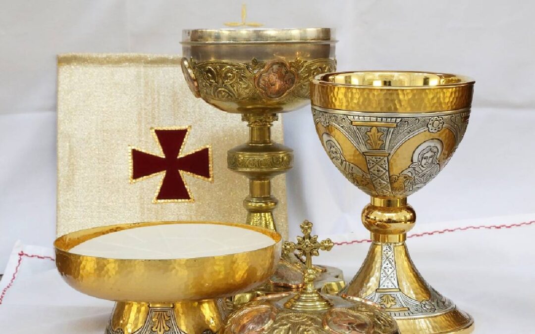 Robo en Colima: Sustraen Dos Cálices y un Evangeliario del Santuario