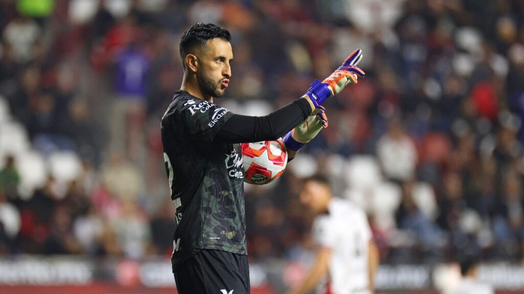 Atlas renueva a Camilo Vargas hasta 2027: Un impulso para el Club en la Liga MX