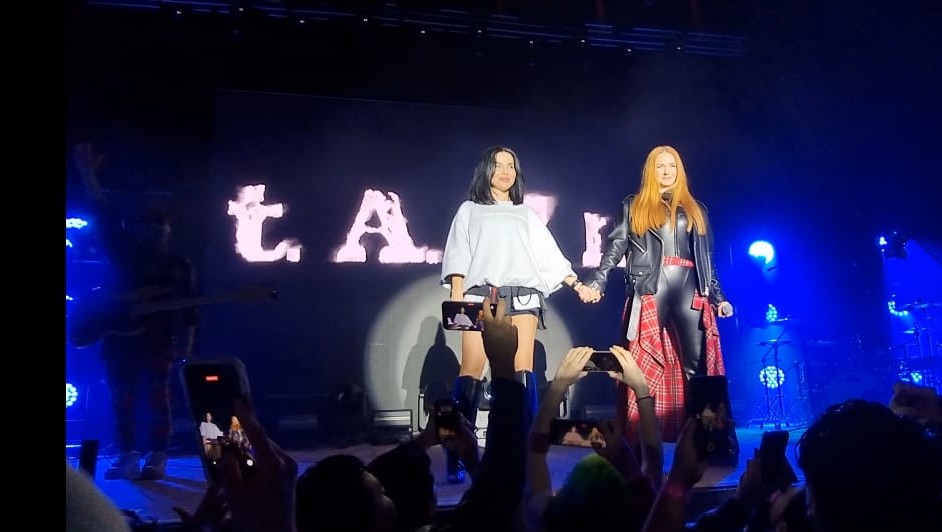t.A.T.u Deslumbra en Monterrey: 25 Años de Espera Finalmente Valen la Pena