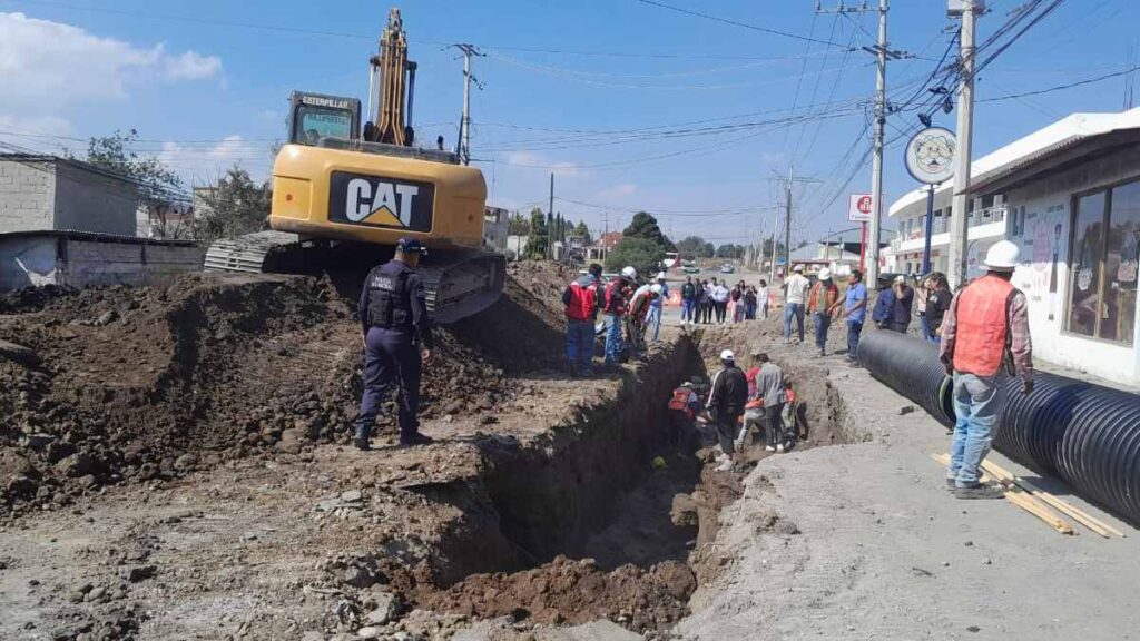 Accidente en Edomex: Trabajador Atrapado en Obra Tras Derrumbe