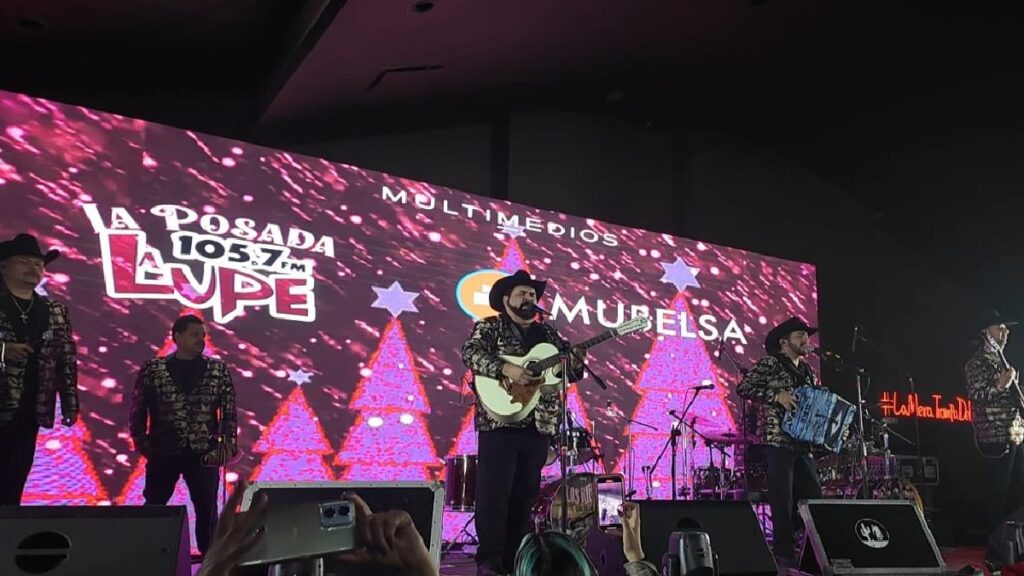 Celebra la Posada La Lupe 105.7 con Fuego Indio y Salomón Robles