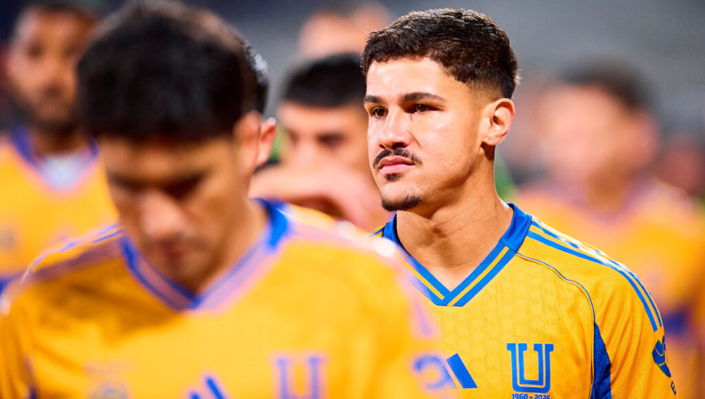 Rómulo advierte: ‘La actividad del volcán seguirá desafiando nuestras expectativas’