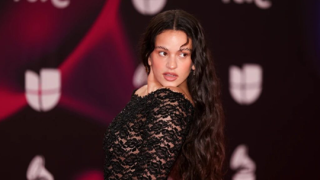 Rosalía Deslumbra en Guadalajara: Todo Sobre su Lux Tour