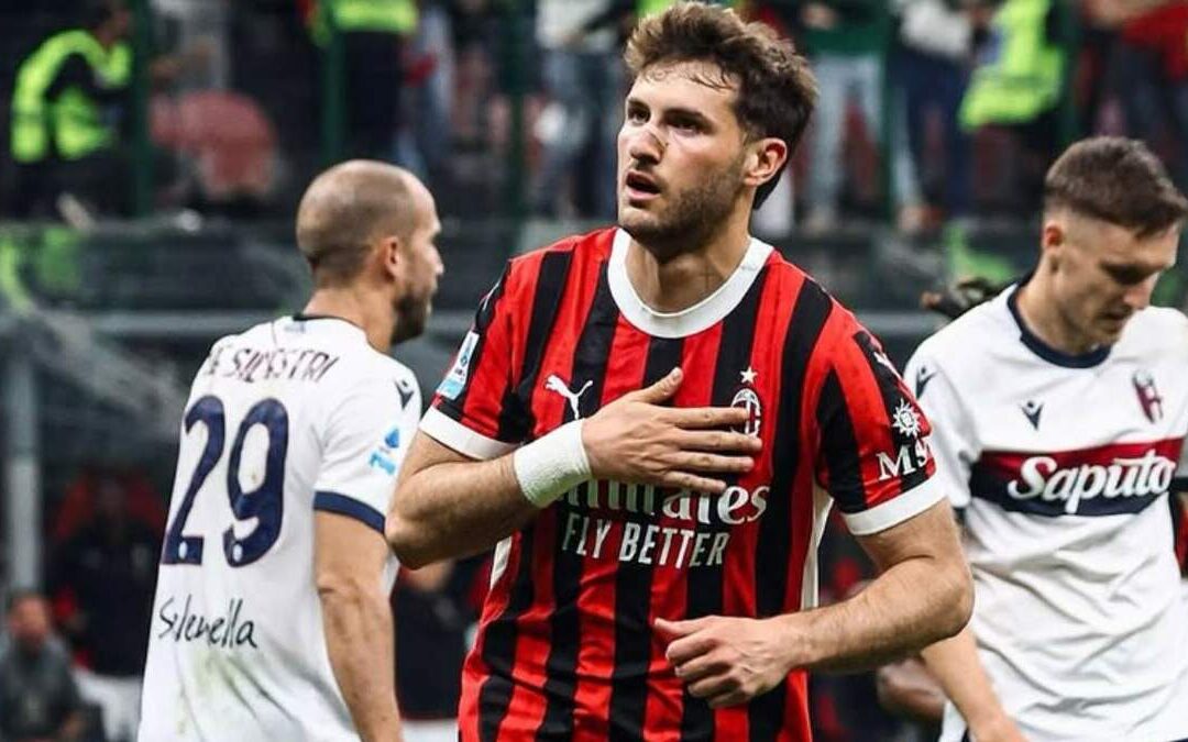 Santiago Giménez: El entrenador del Milan revela cuándo regresará a la actividad