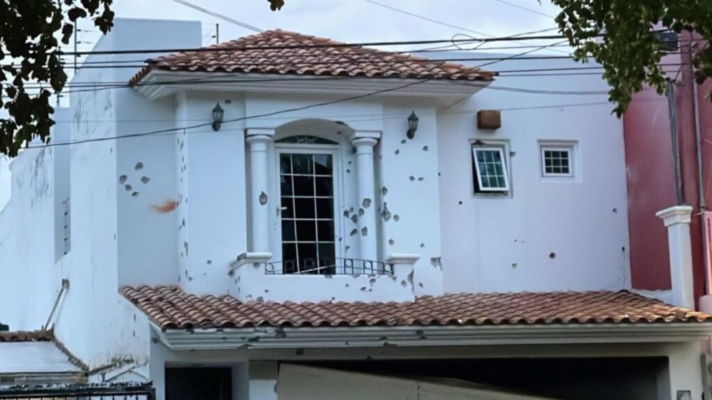 Culiacán: Grupos Armados Abandonan Artefactos Explosivos Tras Ataque en Fraccionamiento