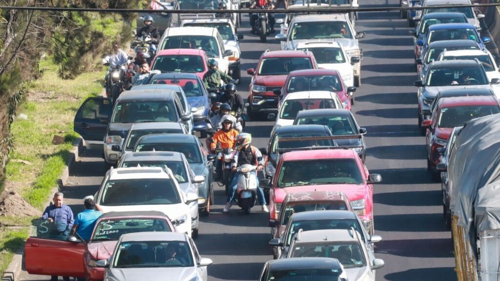 Hoy No Circula: Descubre las Restricciones Vehiculares en CdMx y Edomex para el 6 de diciembre de 2025