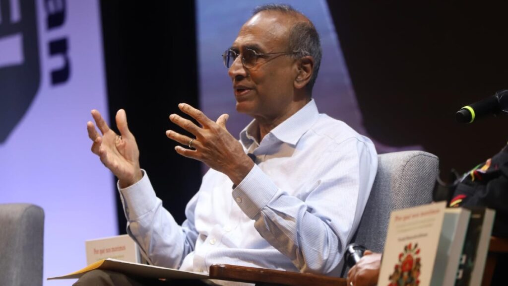 Venki Ramakrishnan, Nobel de Química, llama a universidades y gobiernos a promover la ciencia en su nuevo libro