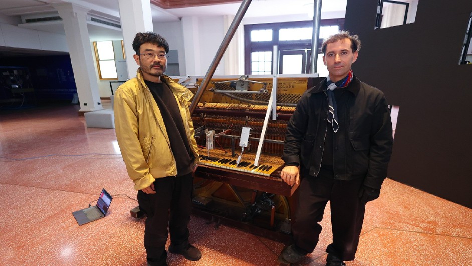 Lolo y Sosaku: La Escultura Sonora que Revoluciona la Experiencia Artística en Phoenix