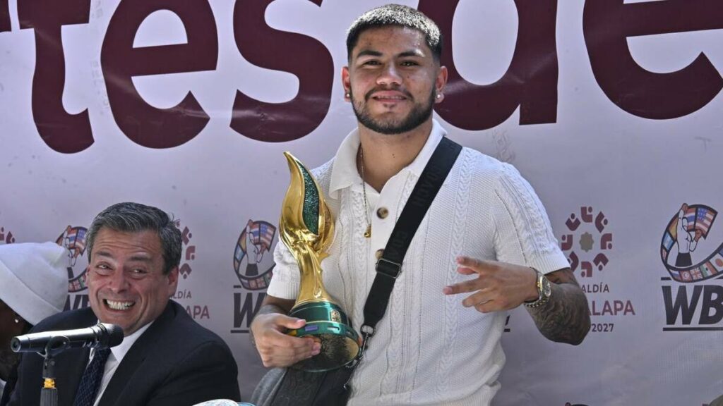 Brandon Mosqueda: Del Anonimato al Grand Prix, un Viaje de Sacrificio y Victoria