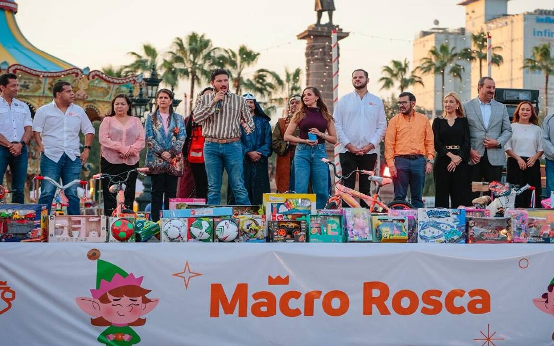 Celebraciones del Día de Reyes: Macro Rosca y Regalos para Niños en Nuevo León